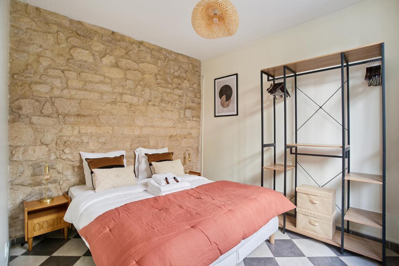 Apartment Center Of Paris By Studio Prestige Exterior foto